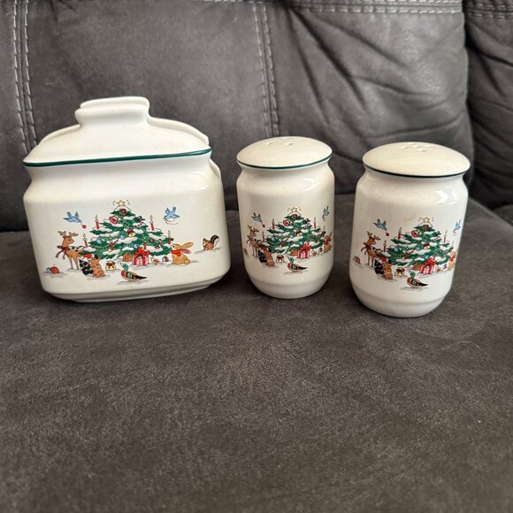 Woodland Christmas Vintage  3-Piece Kitchen Set By Ming Pao - Picture 2 of 8